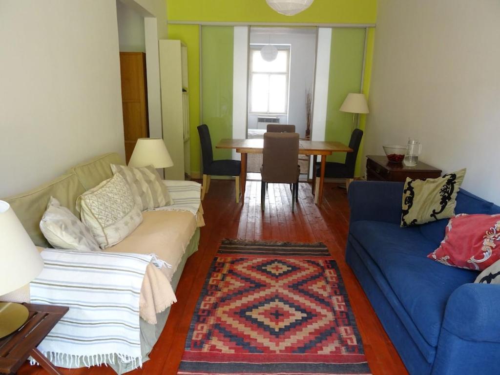 Garden Apartment On Art Nouveau Street In Central Praag Buitenkant foto